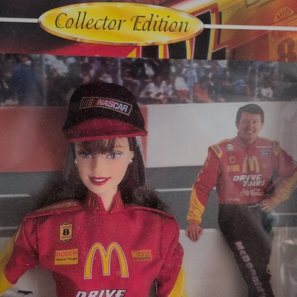 Barbie NASCAR Official #94 Doll - Red and Black Outfit 1999 Collector Edition - Picture 2 of 7
